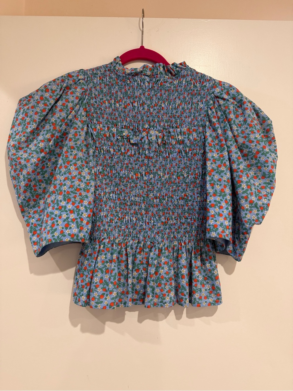 Sea New York, Strawberry Print, Puff Sleeve, Smocked Top, Size XS - Picture 2 of 2